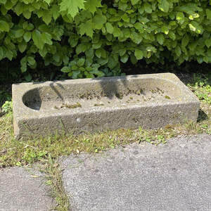 Nr. 31 Granittrog antik